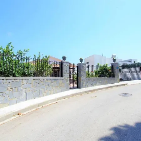 V&v Lloret-villa Jordi Con Aire Acondicionado, Mesa Ping-pong, Piscina, Barbacoa!!