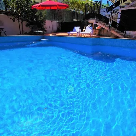 V&v Lloret-villa Jordi Con Aire Acondicionado, Mesa Ping-pong, Piscina, Barbacoa!! Lloret de Mar